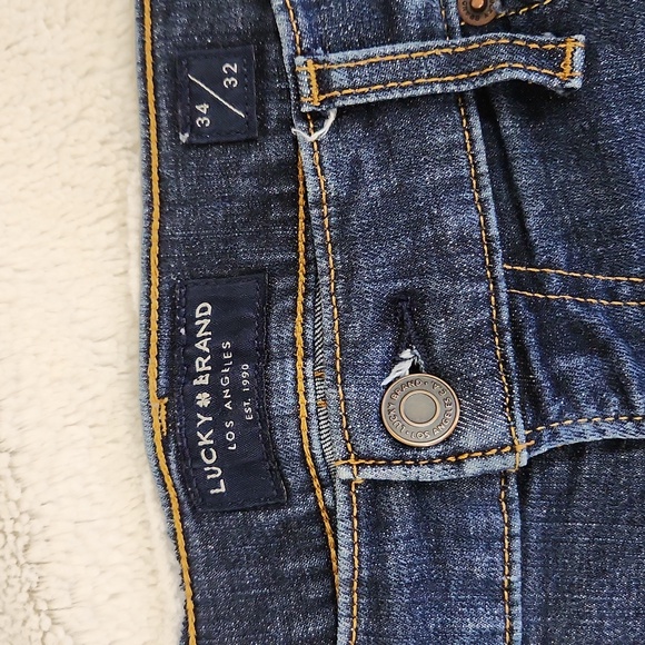 Lucky Brand Denim Jeans Dark Wash 221 Straight | Men's Size 34 x 32 - Picture 4 of 10